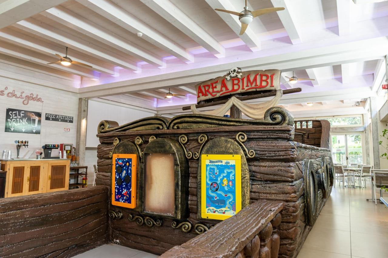 Hotel Mare - Valentini Family Village Беллария-Иджеа-Марина Экстерьер фото