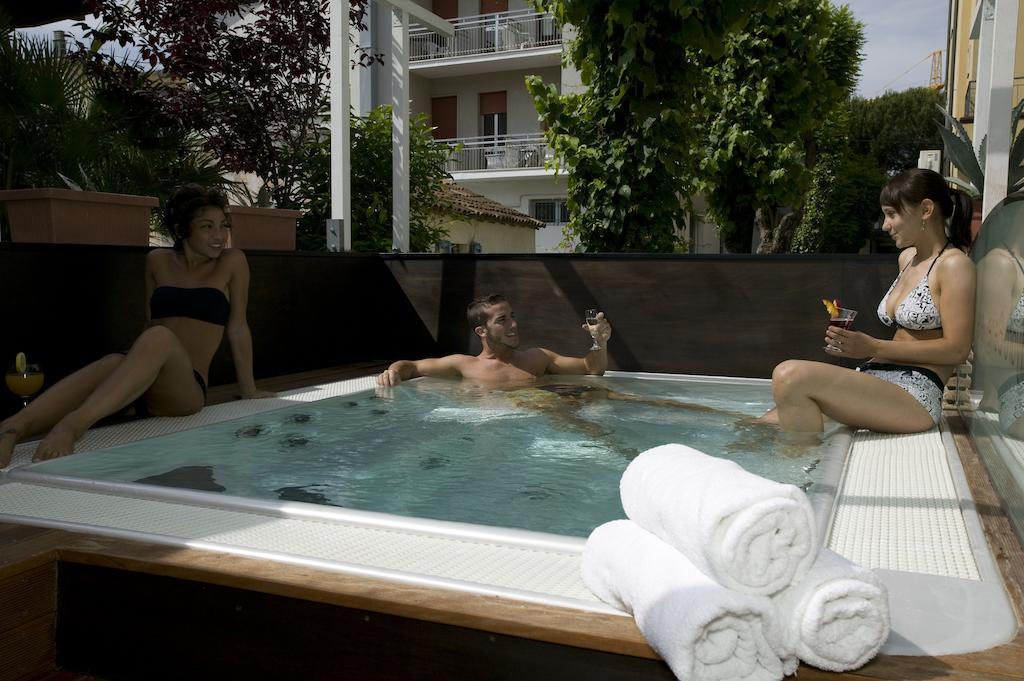 Hotel Mare - Valentini Family Village Беллария-Иджеа-Марина Экстерьер фото