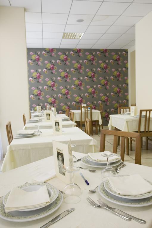 Hotel Mare - Valentini Family Village Беллария-Иджеа-Марина Экстерьер фото